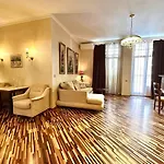& Hotel apartamentowy 4*