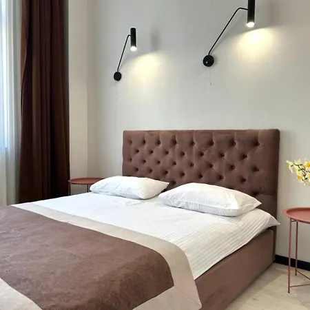 Hotel & 3*