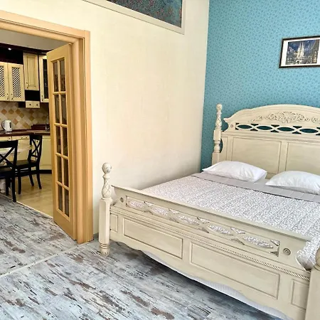 Hotel & 3*