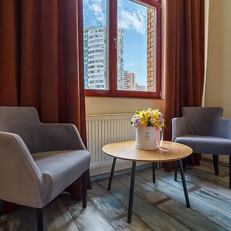 Hotel & 3*