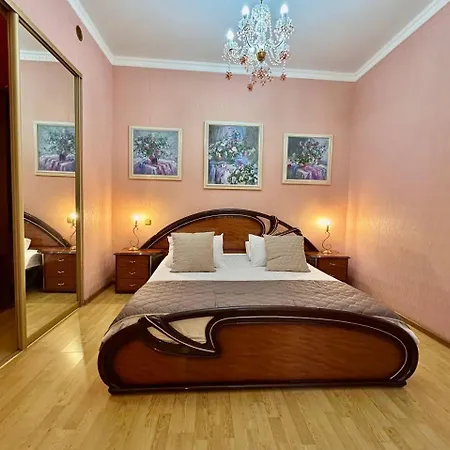 Aparthotel & 4*