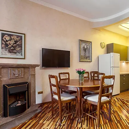Aparthotel & Odesa