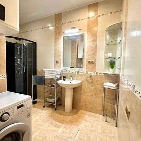 & Aparthotel