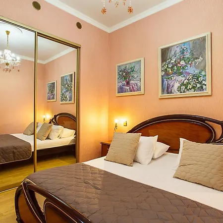 & Aparthotel