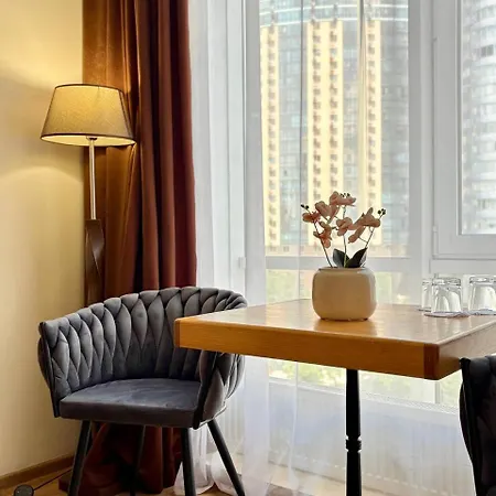 & Aparthotel