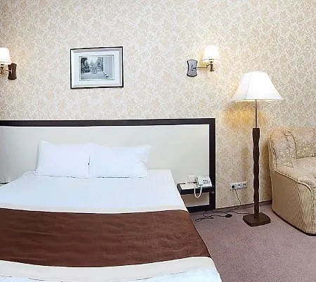 Aparthotel & 4*