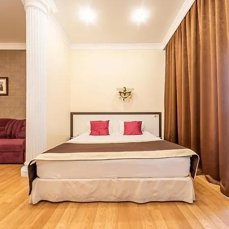 & Hotel Odesa