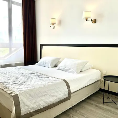 Hotel&apartments